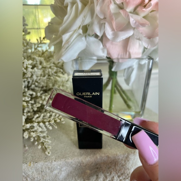 GUERLAIN Other - NIB - Guerlain Paris - Kiss Kiss Liquid Lipstick - Tempting Matte